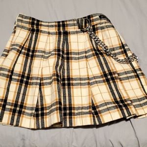 Pleated plaid skirt